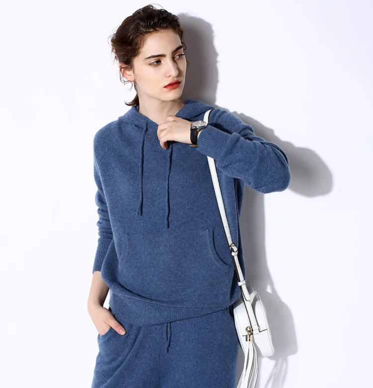 100%cashmere add thick women's hooded sweatshirts tie-collar big pockets pullover coat jeans blue 6color retail wholesale S-2XL
100%cashmere add thick women's hooded sweatshirts tie-collar big pockets pullover coat jeans blue 6color retail wholesale S-2XL