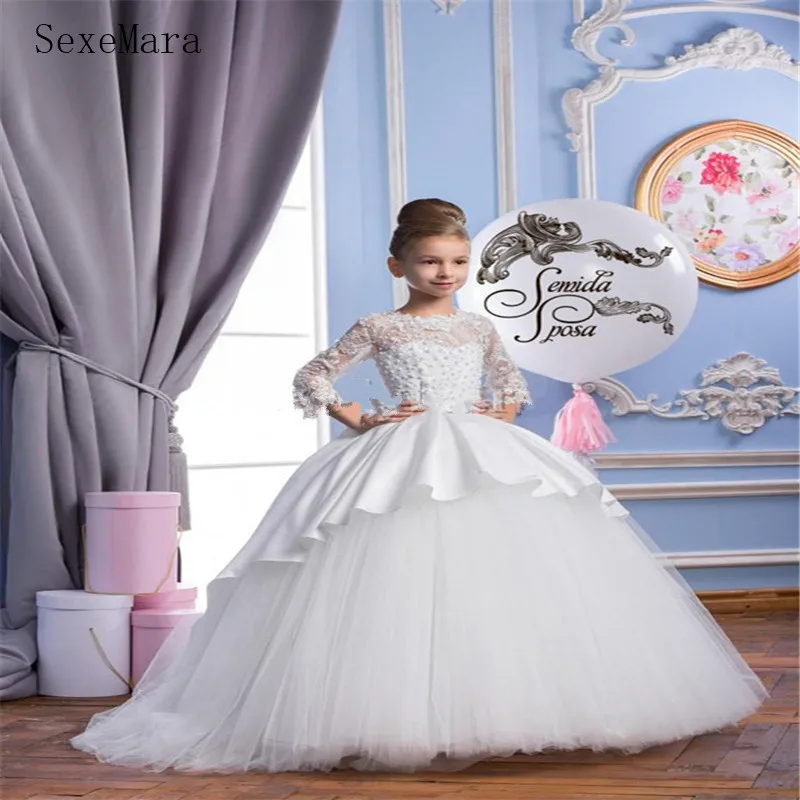 New Flower Girls Dresses For Wedding Lace Pearls Sweep Train With Bow First Communion Gowns
New Flower Girls Dresses For Wedding Lace Pearls Sweep Train With Bow First Communion Gowns