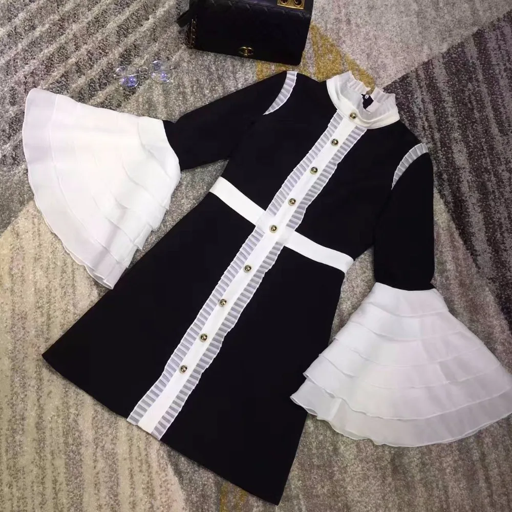 vestido de festa curto 2018 Spring royal ruffle Long Flare Sleeve buttons dress High Quality Women Black Elegant Dress jurken
vestido de festa curto 2018 Spring royal ruffle Long Flare Sleeve buttons dress High Quality Women Black Elegant Dress jurken