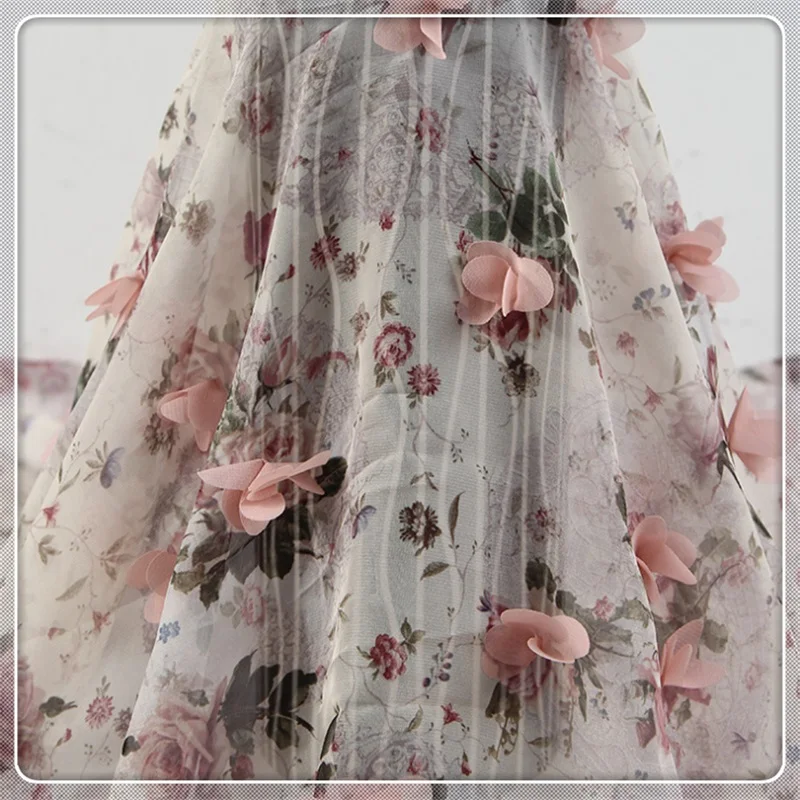 2017 new 3d flower pattern lace fabric charming tissu material lovely flower tulle lace for woman party
2017 new 3d flower pattern lace fabric charming tissu material lovely flower tulle lace for woman party