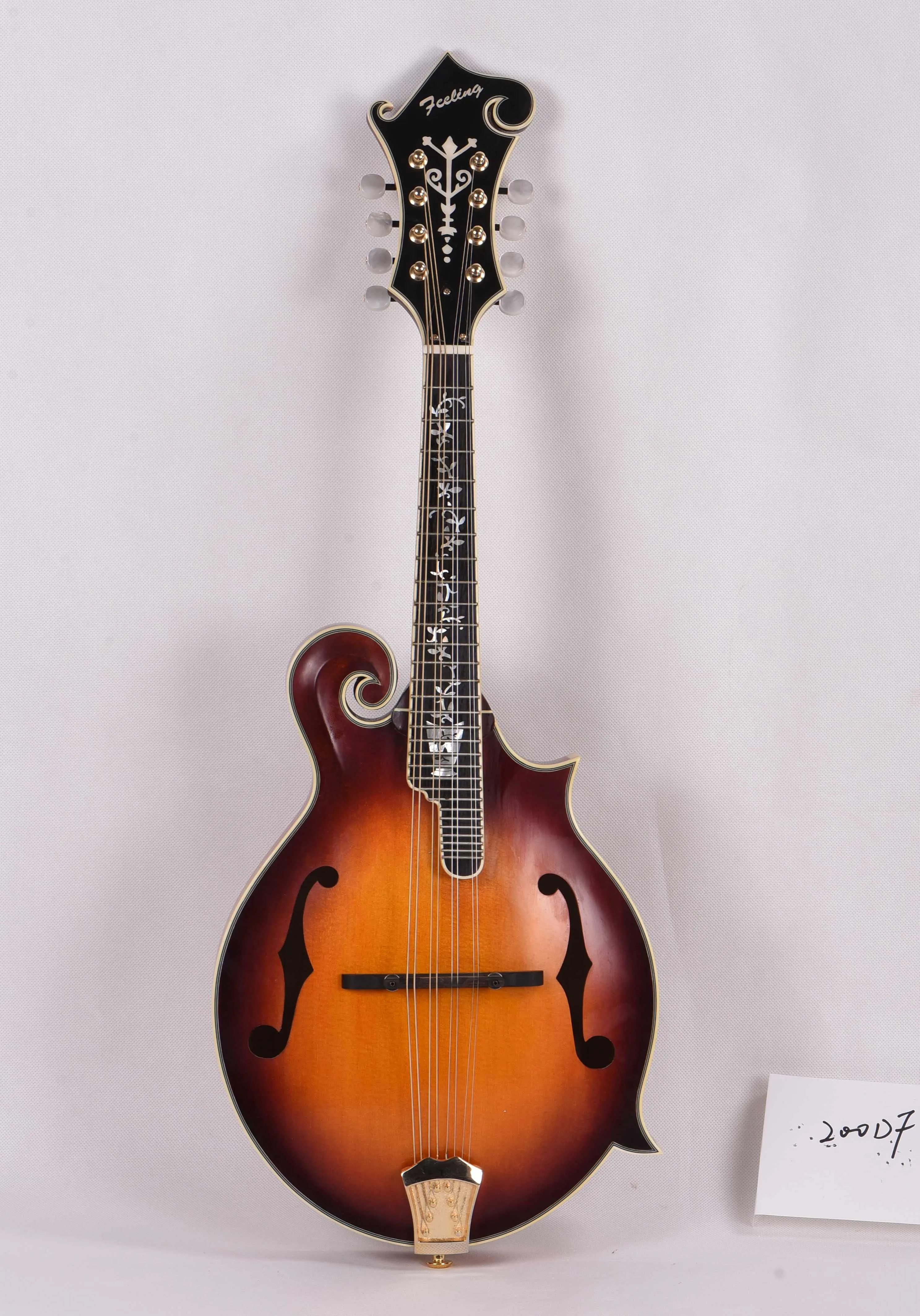 Feeling Handmade F sytle mandolins western instrument, factory direct,200DF solid spruce top
Feeling Handmade F sytle mandolins western instrument, factory direct,200DF solid spruce top