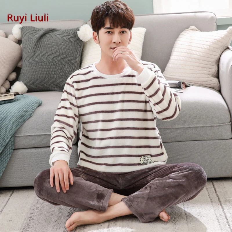 Big pajama boy autumn and winter pure cotton long sleeve coral velvet junior high school student boy 15 home wear 16-17-18 years
Big pajama boy autumn and winter pure cotton long sleeve coral velvet junior high school student boy 15 home wear 16-17-18 years