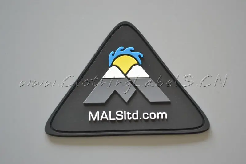 Embossed PVC rubber labels for clothing, jeans, shoes, bags, high quality, lower MOQ.
Embossed PVC rubber labels for clothing, jeans, shoes, bags, high quality, lower MOQ.