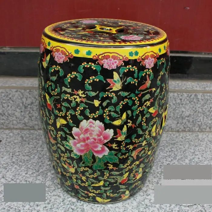 Керамический табурет Jingdezhen, расписанный в красном, черном и синем цвете ручной работы, фарфоровый табурет famille rose
Керамический табурет Jingdezhen, расписанный в красном, черном и синем цвете ручной работы, фарфоровый табурет famille rose