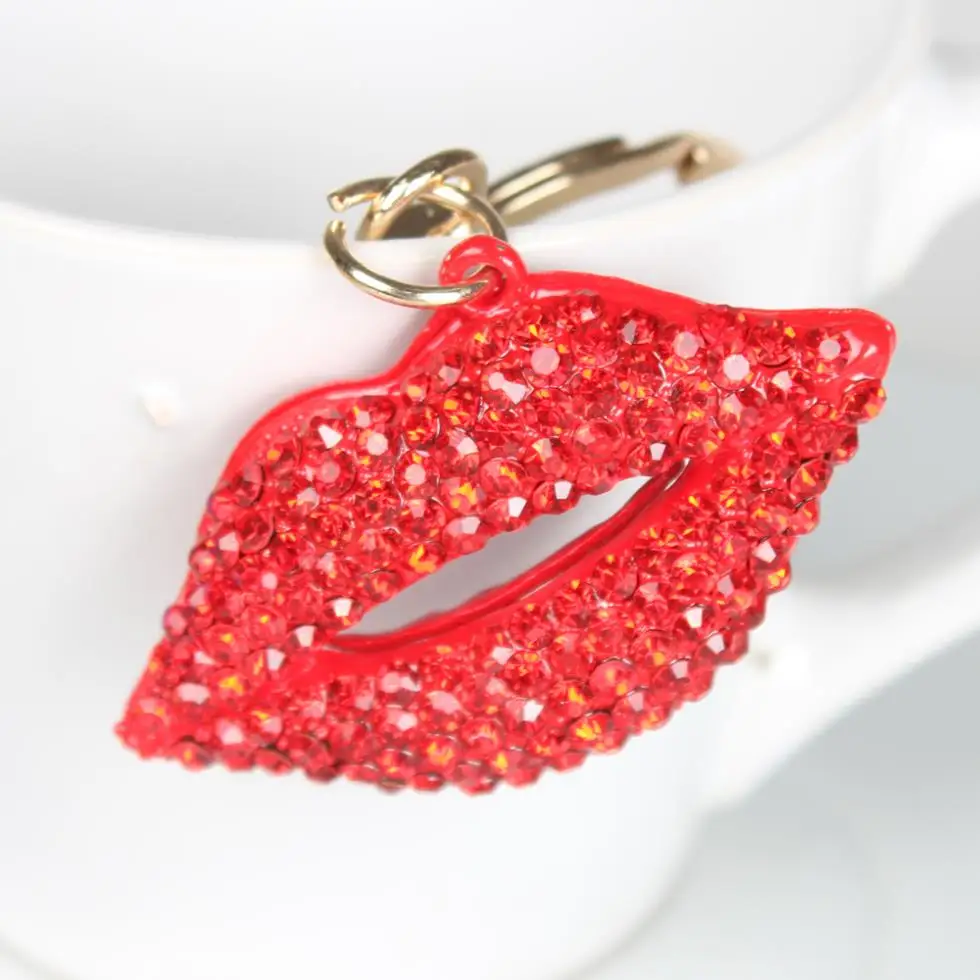 Red Lip Lover's Kiss New Fashion Cute Rhinestone Crystal Purse Bag Key Chain Gift 2014 New Arrive Special
Red Lip Lover's Kiss New Fashion Cute Rhinestone Crystal Purse Bag Key Chain Gift 2014 New Arrive Special