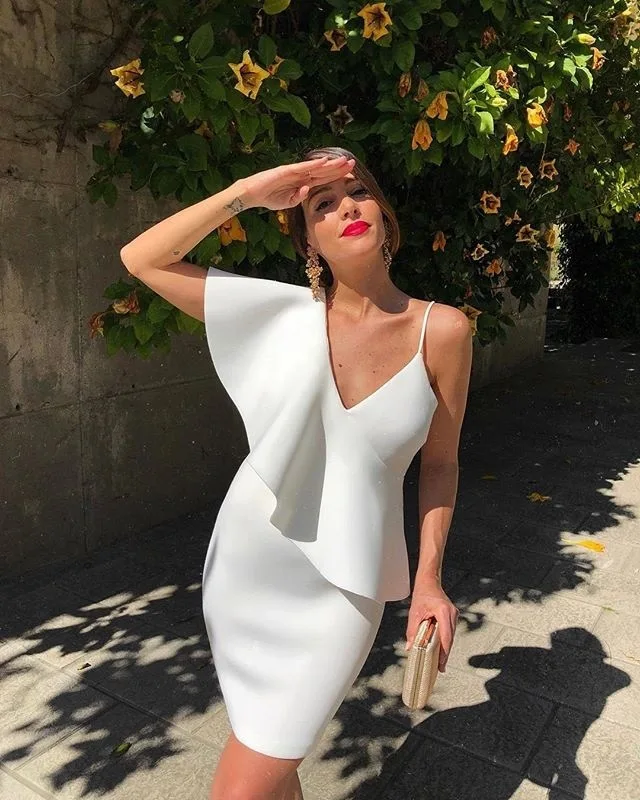 Uguest Short Chic Dress Pencil Asymmetrical V-Neck Short Sleeve Ruffles Party Vintage Sexy Summer White Dress Vestidos
Uguest Short Chic Dress Pencil Asymmetrical V-Neck Short Sleeve Ruffles Party Vintage Sexy Summer White Dress Vestidos