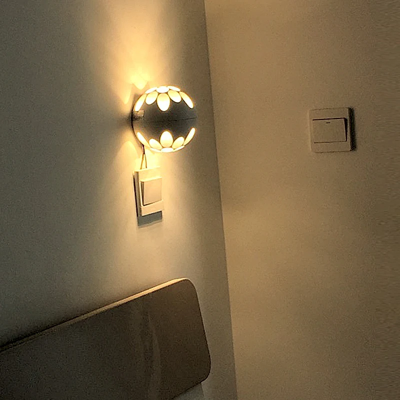 Modern Noridc Globe Ball LED wall light Creative bedroom bedside Wall Mounted Lamp Sconce Home Light Fixtures luminaria
Modern Noridc Globe Ball LED wall light Creative bedroom bedside Wall Mounted Lamp Sconce Home Light Fixtures luminaria