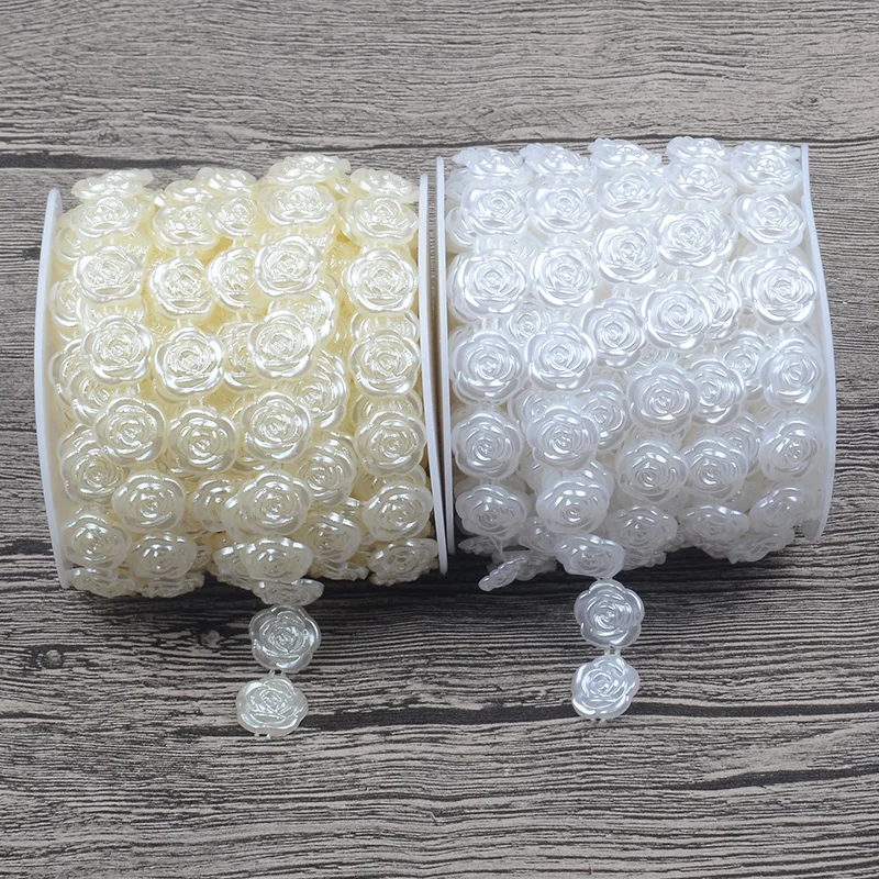 2Meters/Lot Beige/ White Fishing Line Artificial Pearls Beads Chain Garland Flowers For Wedding Bridal Bouquet Flower Decoration
2Meters/Lot Beige/ White Fishing Line Artificial Pearls Beads Chain Garland Flowers For Wedding Bridal Bouquet Flower Decoration