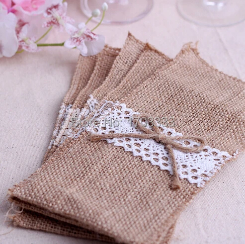 2016 New Hessian Burlap Lace Wedding Tableware Pouch Cutlery Holder Decoration Favor rustic wedding decor DHL Fedex Free Ship
2016 New Hessian Burlap Lace Wedding Tableware Pouch Cutlery Holder Decoration Favor rustic wedding decor DHL Fedex Free Ship