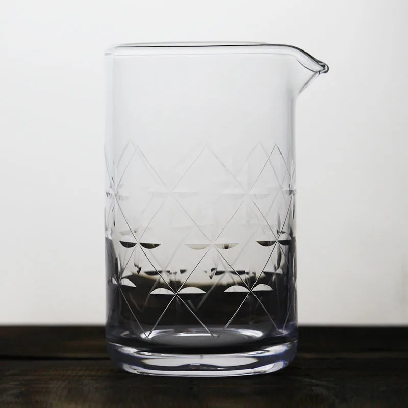 Bar Soul Lead-free Crystal Carved Stir Glasses Mixing Glass Engraved Designs Bartender Cup Cocktail Whisks Mixer 550CC Shakers
Bar Soul Lead-free Crystal Carved Stir Glasses Mixing Glass Engraved Designs Bartender Cup Cocktail Whisks Mixer 550CC Shakers