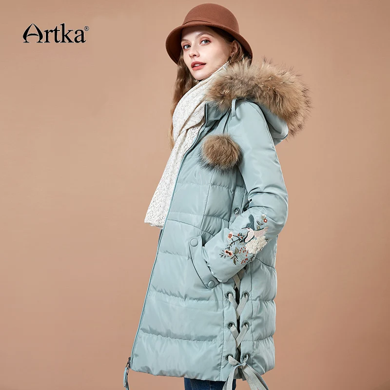 ARTKA 2018 Winter New Down Jacket Women's Long 90% White Duck Down Large Fur Collar Long White Thick Hooded Down Coat ZK10782D
ARTKA 2018 Winter New Down Jacket Women's Long 90% White Duck Down Large Fur Collar Long White Thick Hooded Down Coat ZK10782D