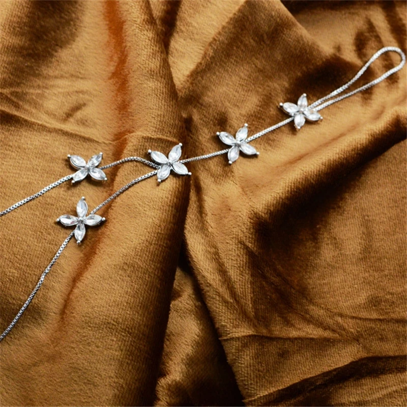 Модный браслет-цепочка с серебряными кристаллами и цветком Женская