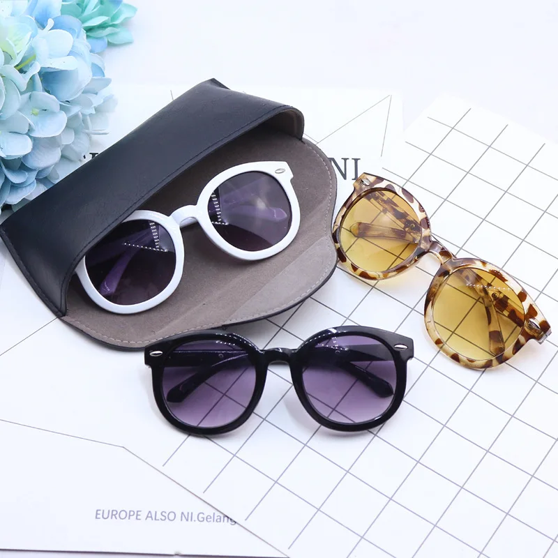 KRMDING 2019 fashion brand kids sunglasses black children's sunglasses UV protection baby sun glasses girls boys glasses
KRMDING 2019 fashion brand kids sunglasses black children's sunglasses UV protection baby sun glasses girls boys glasses