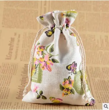 50pcs/Lot Favor Bags Vintage Rustic Favor Wedding Candy Bags Linen Gifts Pouch Storage bag jewelry bag
50pcs/Lot Favor Bags Vintage Rustic Favor Wedding Candy Bags Linen Gifts Pouch Storage bag jewelry bag