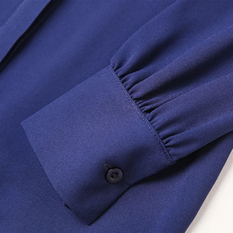 Eleagnt shirt women 2019 Fashion Blouse Long sleeve simple business Blouses OL office ladies plus size loose tops Navy blue
Eleagnt shirt women 2019 Fashion Blouse Long sleeve simple business Blouses OL office ladies plus size loose tops Navy blue