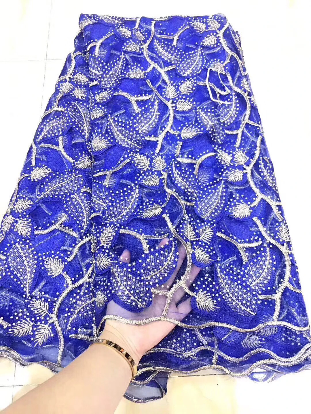 Latest Blue African Lace Fabric Embroidered African tulle French Lace Fabric With Stones African French Net Lace Party LYY931A
Latest Blue African Lace Fabric Embroidered African tulle French Lace Fabric With Stones African French Net Lace Party LYY931A
