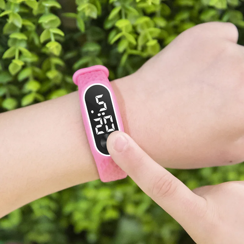 Cheap Children Digital LED Watch Kids Boys Girls Women Electronic Silicone Bracelet Sport Ladies Wrist Watch Hour Relogio Reloj
Cheap Children Digital LED Watch Kids Boys Girls Women Electronic Silicone Bracelet Sport Ladies Wrist Watch Hour Relogio Reloj