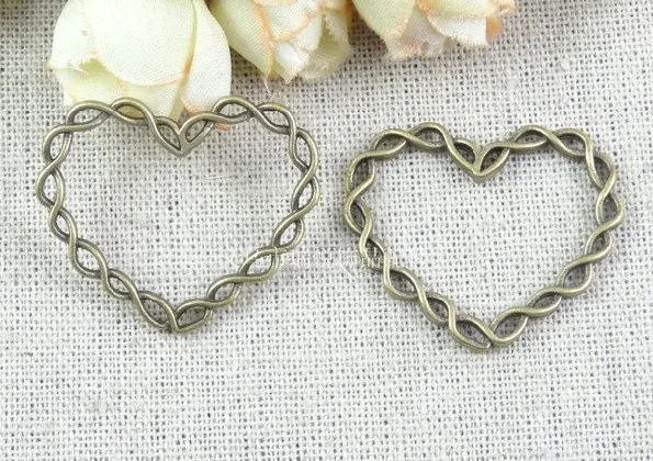 B3034 Free Shipping! 50 pcs/bag size 32*27mm the " Christmas wreath" antique bronze color pendant Fashion Jewelry 2014 new
B3034 Free Shipping! 50 pcs/bag size 32*27mm the " Christmas wreath" antique bronze color pendant Fashion Jewelry 2014 new