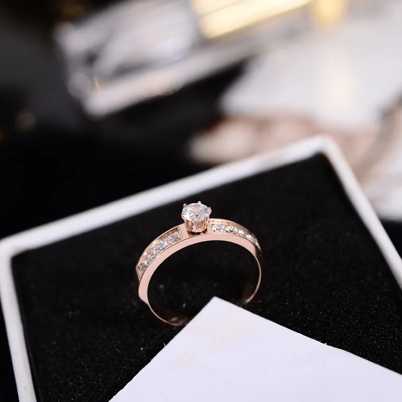 YUN RUO 2018 New Arrivals Crystal Wedding Rings Rose Gold Color Woman Gift Party Titanium Steel Jewelry Top Quality Not Fade
YUN RUO 2018 New Arrivals Crystal Wedding Rings Rose Gold Color Woman Gift Party Titanium Steel Jewelry Top Quality Not Fade