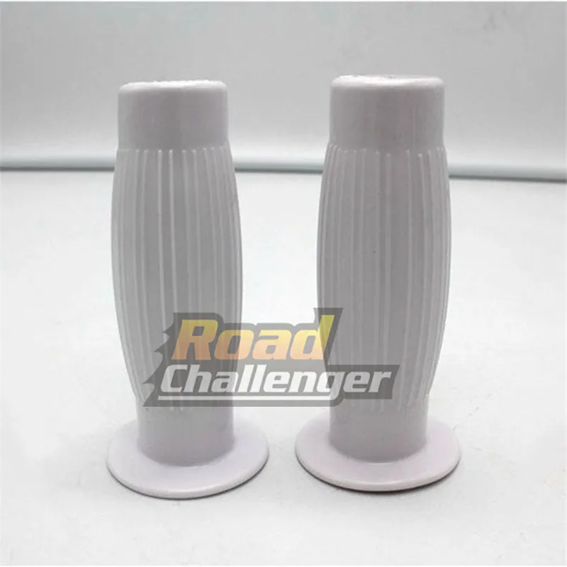 Vintage Cafe Racer 7/8" 25/22mm Motorcycle Handlebar Grip Black For Harley Touring Sportster Dyna Softail VRSC Motorbike
Vintage Cafe Racer 7/8" 25/22mm Motorcycle Handlebar Grip Black For Harley Touring Sportster Dyna Softail VRSC Motorbike