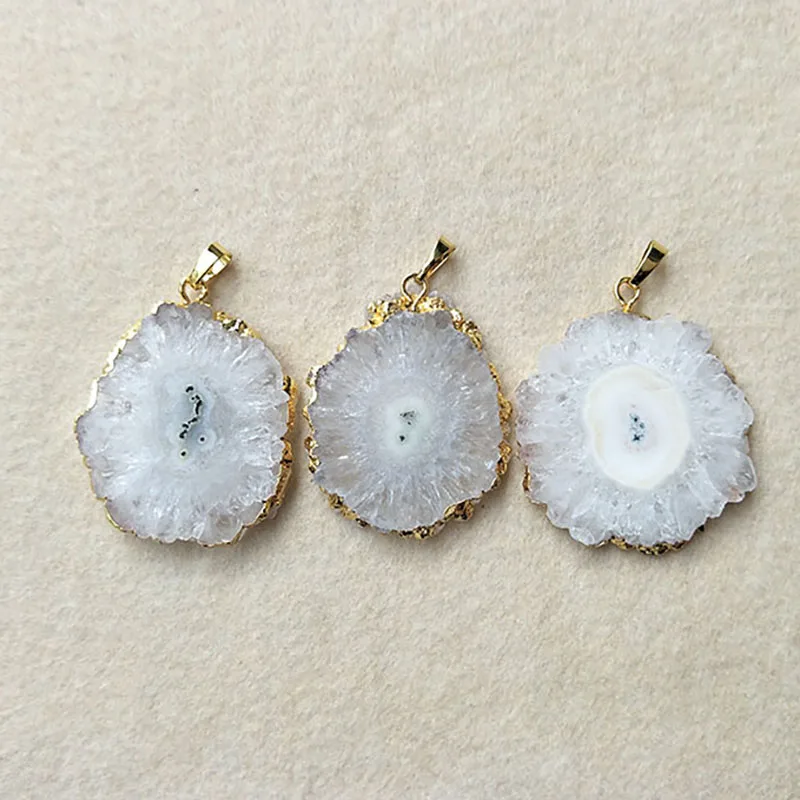 5pcs clear Druzy big Quartz Slice Gold color Edge charms,Natural Sun Flower Quartz Pendant Bead Jewelry necklace Making PD245
5pcs clear Druzy big Quartz Slice Gold color Edge charms,Natural Sun Flower Quartz Pendant Bead Jewelry necklace Making PD245