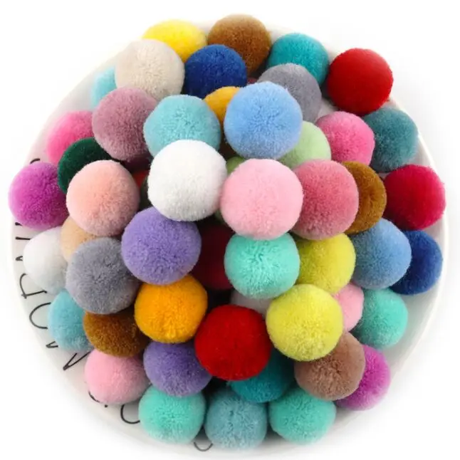 New 50pcs /bag Cashmere Fur Pom pom Artificial Hairball Accessories 3cm Decorative pom pom Fur Ball For Knitted Beanies
New 50pcs /bag Cashmere Fur Pom pom Artificial Hairball Accessories 3cm Decorative pom pom Fur Ball For Knitted Beanies