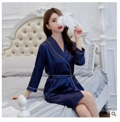 Thoshine 2017 Spring Summer Autumn Women Chinese Satin Silk Robe Female Classical Bathrobe Lady Nightdress Girl Pijama Sleepwea
Thoshine 2017 Spring Summer Autumn Women Chinese Satin Silk Robe Female Classical Bathrobe Lady Nightdress Girl Pijama Sleepwea