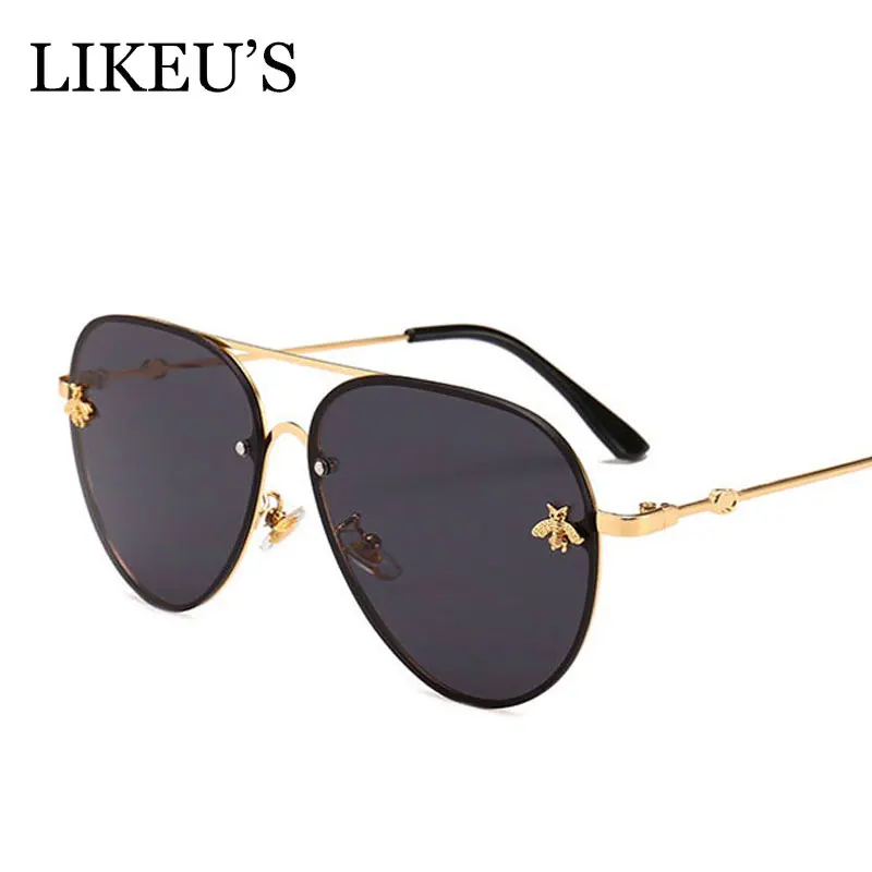 LIKEU'S 2021 New Arrival Sunglasses Women men Brand designer Good Quality Fashion metal Oversized glasses Vintage UV400.
LIKEU'S 2021 New Arrival Sunglasses Women men Brand designer Good Quality Fashion metal Oversized glasses Vintage UV400.