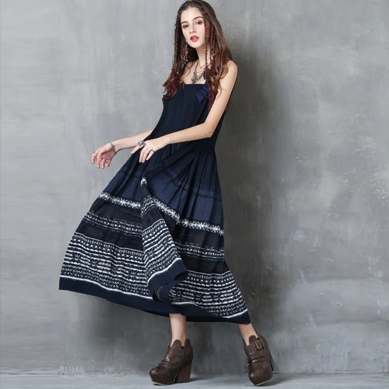 Womens Dresses New Arrival 2019 Suspender Embroidery Pleated Long Dress Vintage Ladies Navy Blue Ethnic Retro Dress 2019 AA4791
Womens Dresses New Arrival 2019 Suspender Embroidery Pleated Long Dress Vintage Ladies Navy Blue Ethnic Retro Dress 2019 AA4791