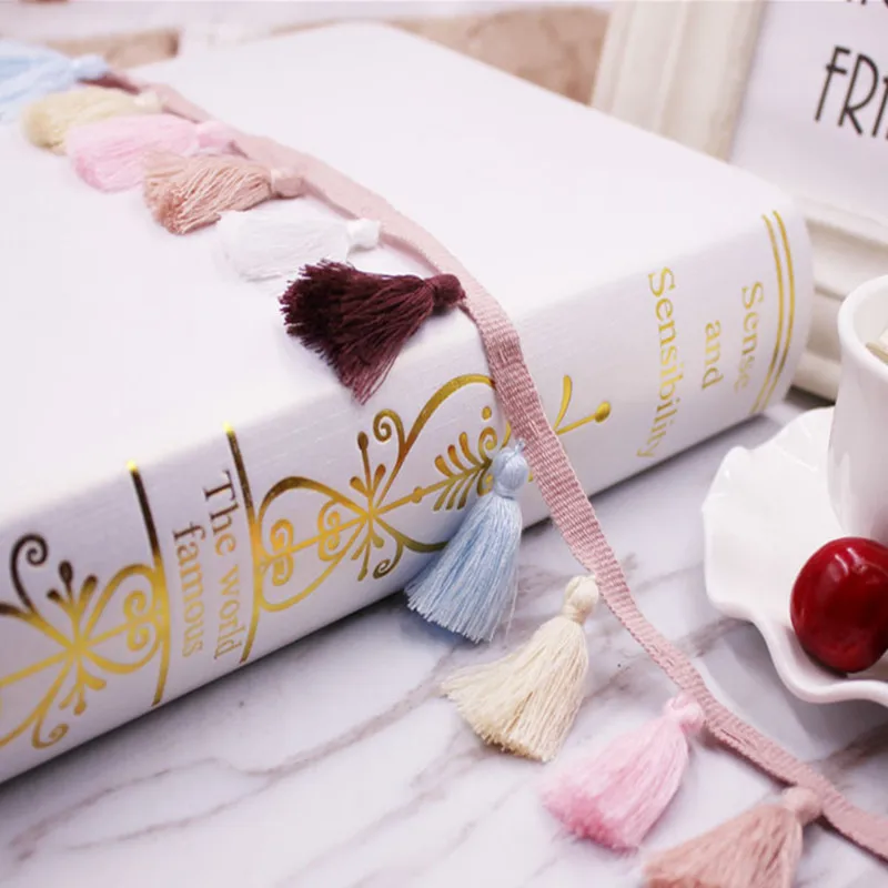 10yards (3.5cm) Embroidery Jacquard Lace Ribbon Handmade Tassel Minority Ribbon Clothing Garment Accessories Curtains Decoration
10yards (3.5cm) Embroidery Jacquard Lace Ribbon Handmade Tassel Minority Ribbon Clothing Garment Accessories Curtains Decoration