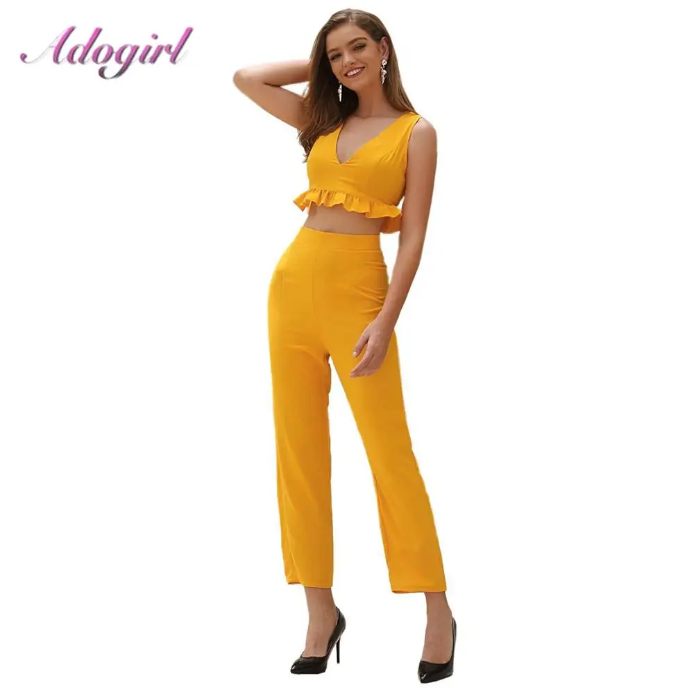 Комплект из двух предметов Adogirl, Женский Повседневный укороченный топ с оборками и V-образным вырезом и открытыми плечами + свободные широки...
Комплект из двух предметов Adogirl, Женский Повседневный укороченный топ с оборками и V-образным вырезом и открытыми плечами + свободные широки...