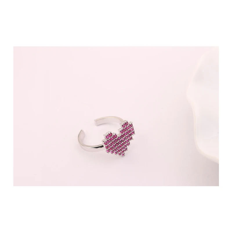 Милое кольцо BeBella с пикселированным сердцем из кубического циркония и Родиевым
