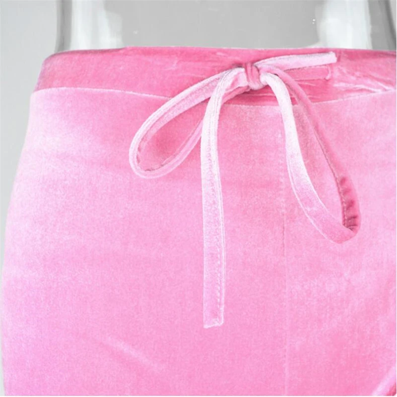 YRRETY Elastic Waist Women Sexy Pink Velvet Shorts Bodycon Workout Bandage Autumn Winter Skinny Casual Mini Fitness Soft Bottom
YRRETY Elastic Waist Women Sexy Pink Velvet Shorts Bodycon Workout Bandage Autumn Winter Skinny Casual Mini Fitness Soft Bottom