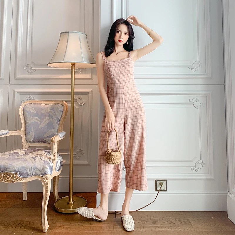 2019 Summer New Women's Plaid Jumpsuit Drape Sling Wide Leg Pants Female High Waist Casual Nine Loose Jumpsuit
2019 Summer New Women's Plaid Jumpsuit Drape Sling Wide Leg Pants Female High Waist Casual Nine Loose Jumpsuit