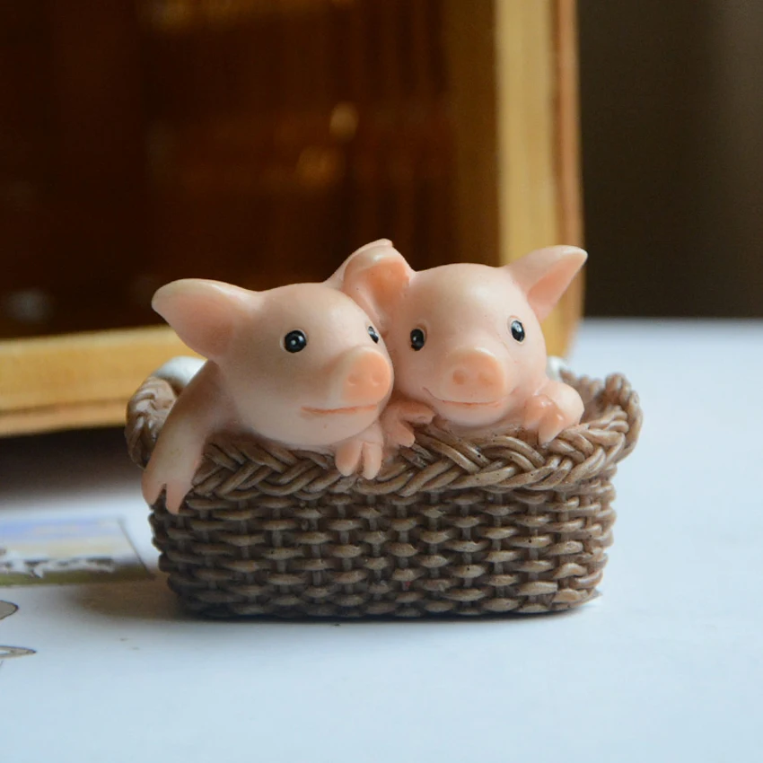 NEW Creative Everyday Collection Cute pig resin garden Miniature Animal Figurines Desktop Crafts Toys gift for Children home dec
NEW Creative Everyday Collection Cute pig resin garden Miniature Animal Figurines Desktop Crafts Toys gift for Children home dec