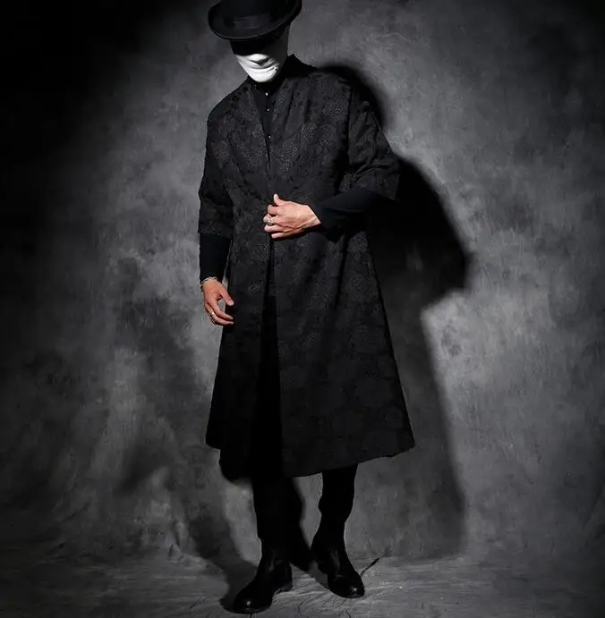 Three quarter sleeve outerwear personality vintage design long trench coat mens korean black original design winter autumn
Three quarter sleeve outerwear personality vintage design long trench coat mens korean black original design winter autumn