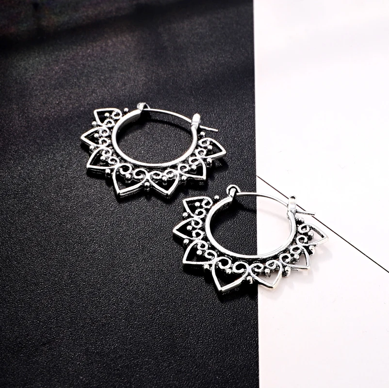 Серьги-кольца в европейском стиле для девушек изящные модные круглые украшения
