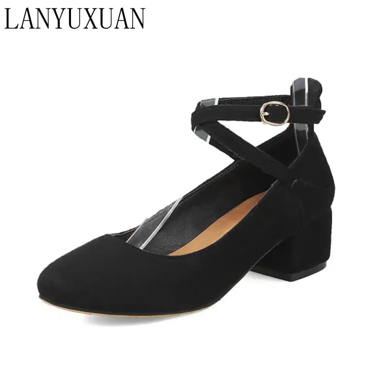 LANYUXUAN Elegant Fashion Sale Small Big size 32-48 Hot Sale New Spring Autumn wedding Shoes woman High Heels Women Pumps 6-13
LANYUXUAN Elegant Fashion Sale Small Big size 32-48 Hot Sale New Spring Autumn wedding Shoes woman High Heels Women Pumps 6-13
