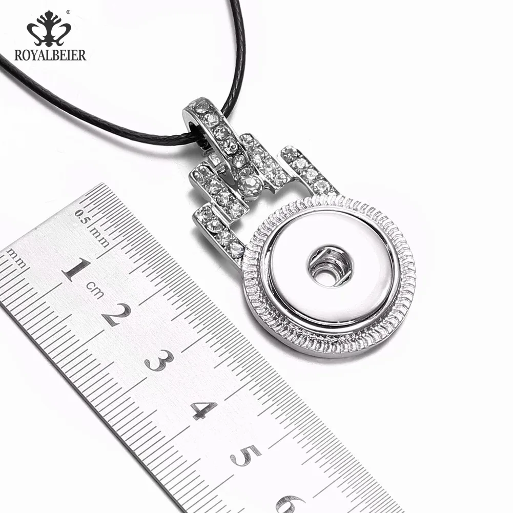 RoyalBeier Love Lock Snap Buttons Pendant Necklaces Fit 18mm Snaps DIY Leather Necklace Charms Jewelry For Women Collier
RoyalBeier Love Lock Snap Buttons Pendant Necklaces Fit 18mm Snaps DIY Leather Necklace Charms Jewelry For Women Collier