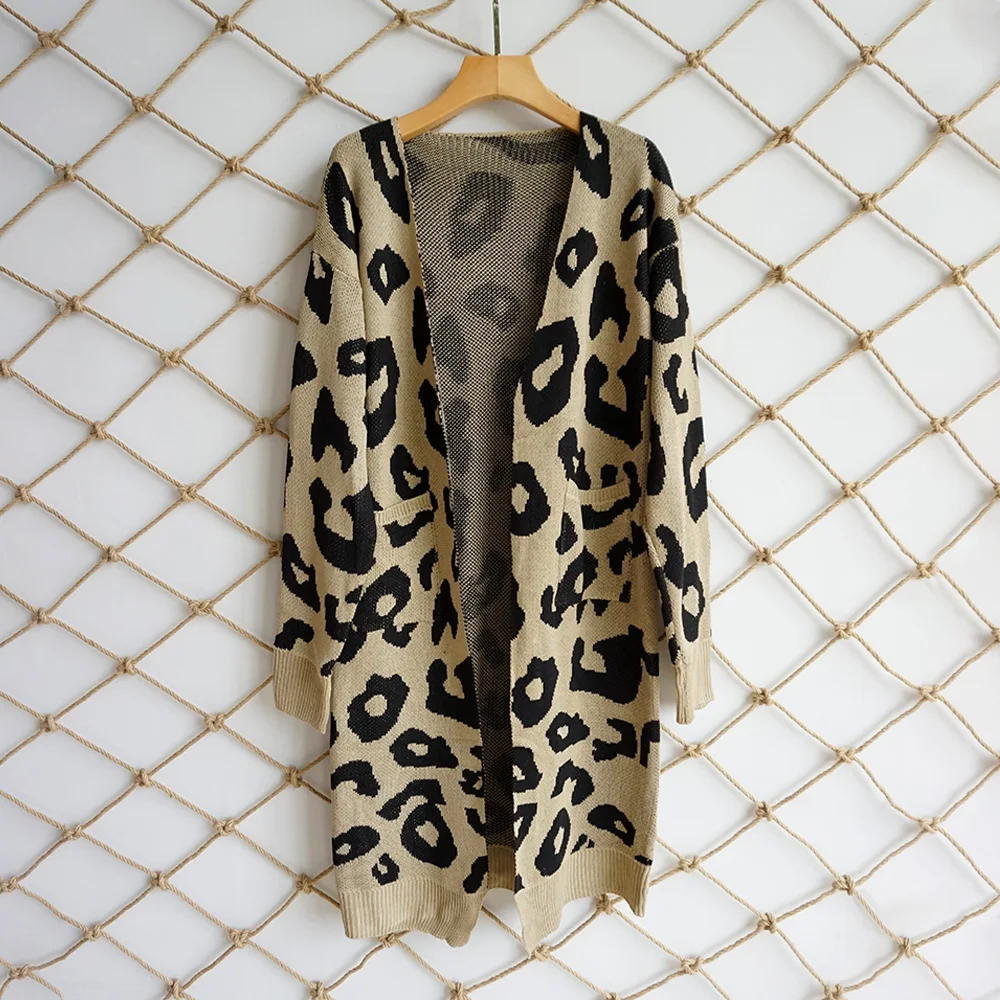 2018 Autumn Winter Women Woolen Blends Fashion Leopard Long Women Coats Office Ladies Open Stitch Sweater Knitting Cotton Coats
2018 Autumn Winter Women Woolen Blends Fashion Leopard Long Women Coats Office Ladies Open Stitch Sweater Knitting Cotton Coats