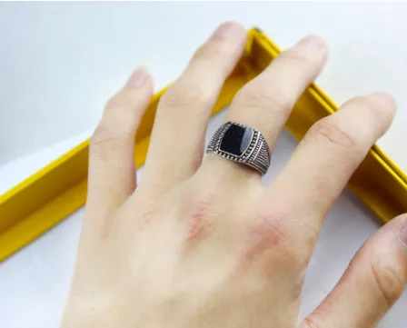 New fashion male personality style drip square ring plating ancient social etiquette to match to the silver jewelry ring
New fashion male personality style drip square ring plating ancient social etiquette to match to the silver jewelry ring
