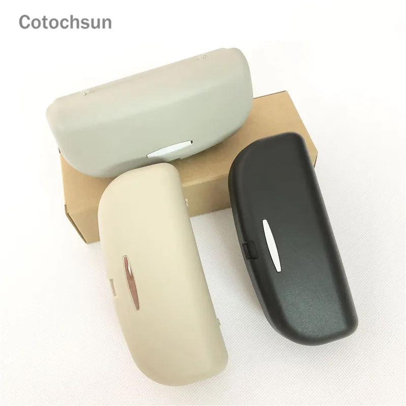Cotochsun автомобильный Стайлинг солнцезащитный козырек Чехол для очков для Toyota Camry Corolla RAV4 Yaris Highlander Land Cruiser PRADO Vios Vitz Reiz
Cotochsun автомобильный Стайлинг солнцезащитный козырек Чехол для очков для Toyota Camry Corolla RAV4 Yaris Highlander Land Cruiser PRADO Vios Vitz Reiz