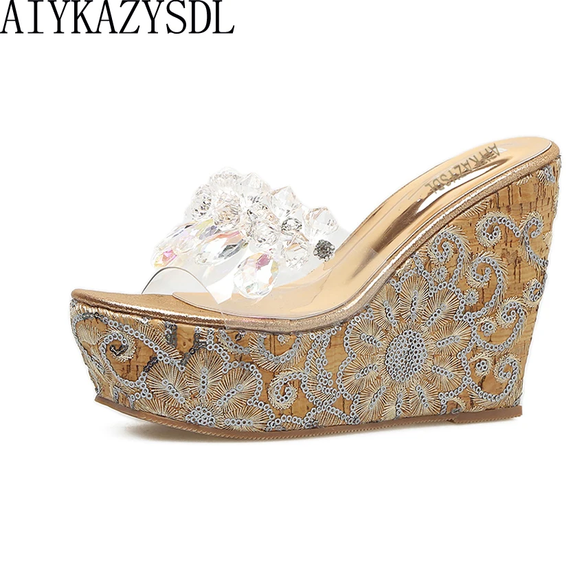 AIYKAZYSDL Women Sandals Bohemia Embroidered Crystal Sequined Baroque High Heel Platform Wedge Heel Clear Slide Mules Slipper
AIYKAZYSDL Women Sandals Bohemia Embroidered Crystal Sequined Baroque High Heel Platform Wedge Heel Clear Slide Mules Slipper