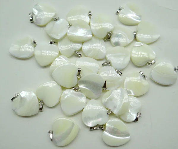 Natural stone Parelmoer Shell liefdevolle Quartz Crystal hartvorm pendant zoutwater parelmoer for DIY Jewelry making necklace
Natural stone Parelmoer Shell liefdevolle Quartz Crystal hartvorm pendant zoutwater parelmoer for DIY Jewelry making necklace