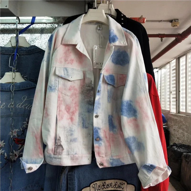 Dyeing printed Multi-pockets Denim jackets female fashion Personality graffiti single breasted jacket was thin outerwear wq1687
Dyeing printed Multi-pockets Denim jackets female fashion Personality graffiti single breasted jacket was thin outerwear wq1687