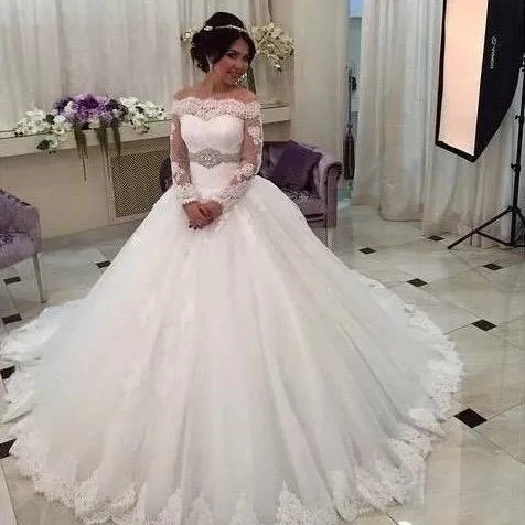 New Desigh Off the Shoulder Long Sleeves Wedding Dresses Tulle Sweep Train Bridal Dresses with Beaded
New Desigh Off the Shoulder Long Sleeves Wedding Dresses Tulle Sweep Train Bridal Dresses with Beaded