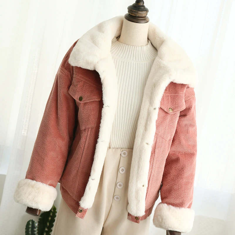 woman Loose Corduroy Jacket Women New Thick Winter lambswool Jackets Ladies Cute Outerwear Coat Warm Parka Female JQ540
woman Loose Corduroy Jacket Women New Thick Winter lambswool Jackets Ladies Cute Outerwear Coat Warm Parka Female JQ540