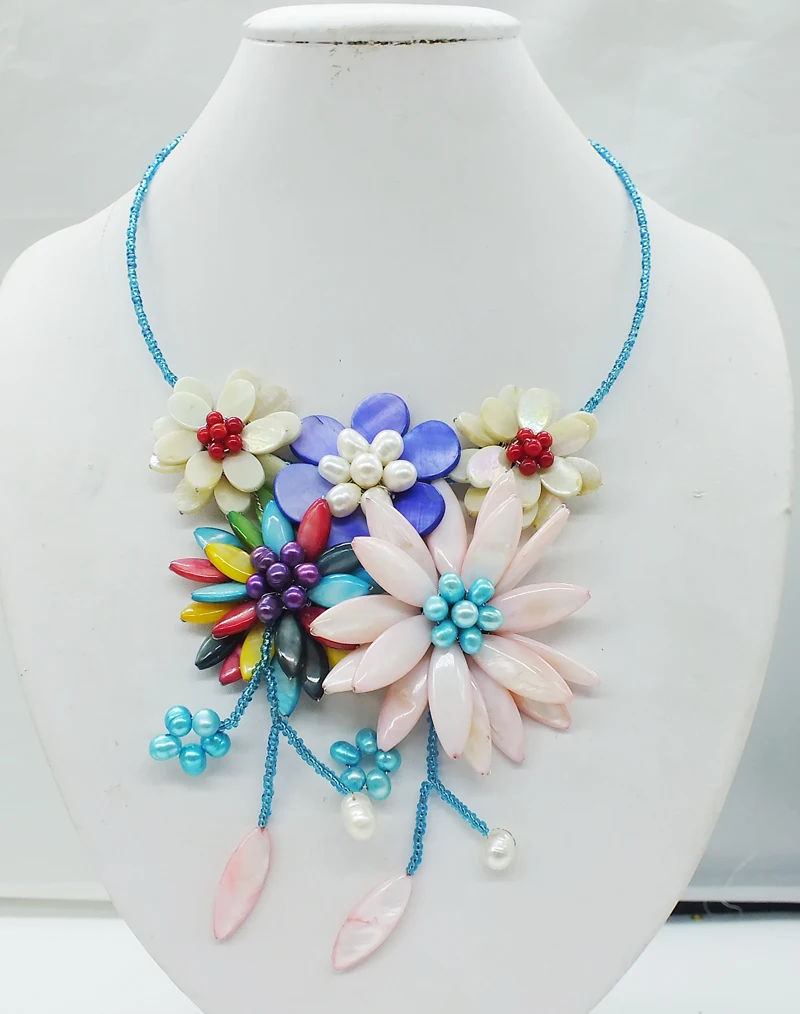 Фото Красивый жемчуг ожерелье из ракушек и цветов|flower necklace|necklace necklaceshell necklace |