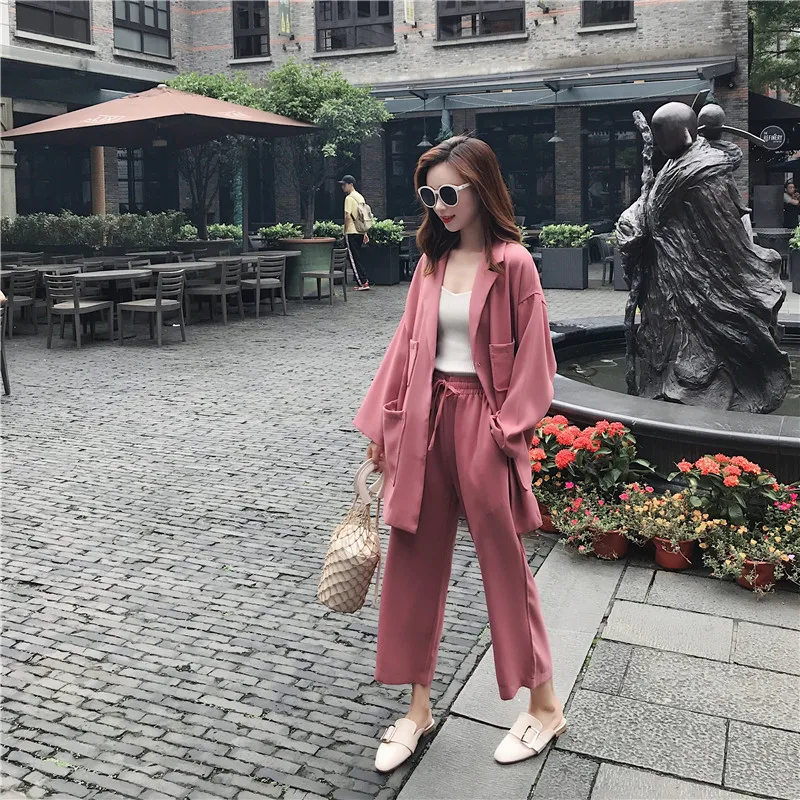 Set female 2019 new spring and autumn fashion casual solid color shirt with nine pants temperament elegant women's two-piece
Set female 2019 new spring and autumn fashion casual solid color shirt with nine pants temperament elegant women's two-piece