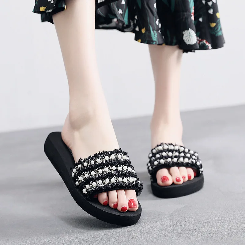 3cm Heel Colored Pearl Women Slippers Flat Bottom Flip Flops Seaside Holiday Beach Shoes Outside Non-Slip Slides Big Size 8 9 1
3cm Heel Colored Pearl Women Slippers Flat Bottom Flip Flops Seaside Holiday Beach Shoes Outside Non-Slip Slides Big Size 8 9 1